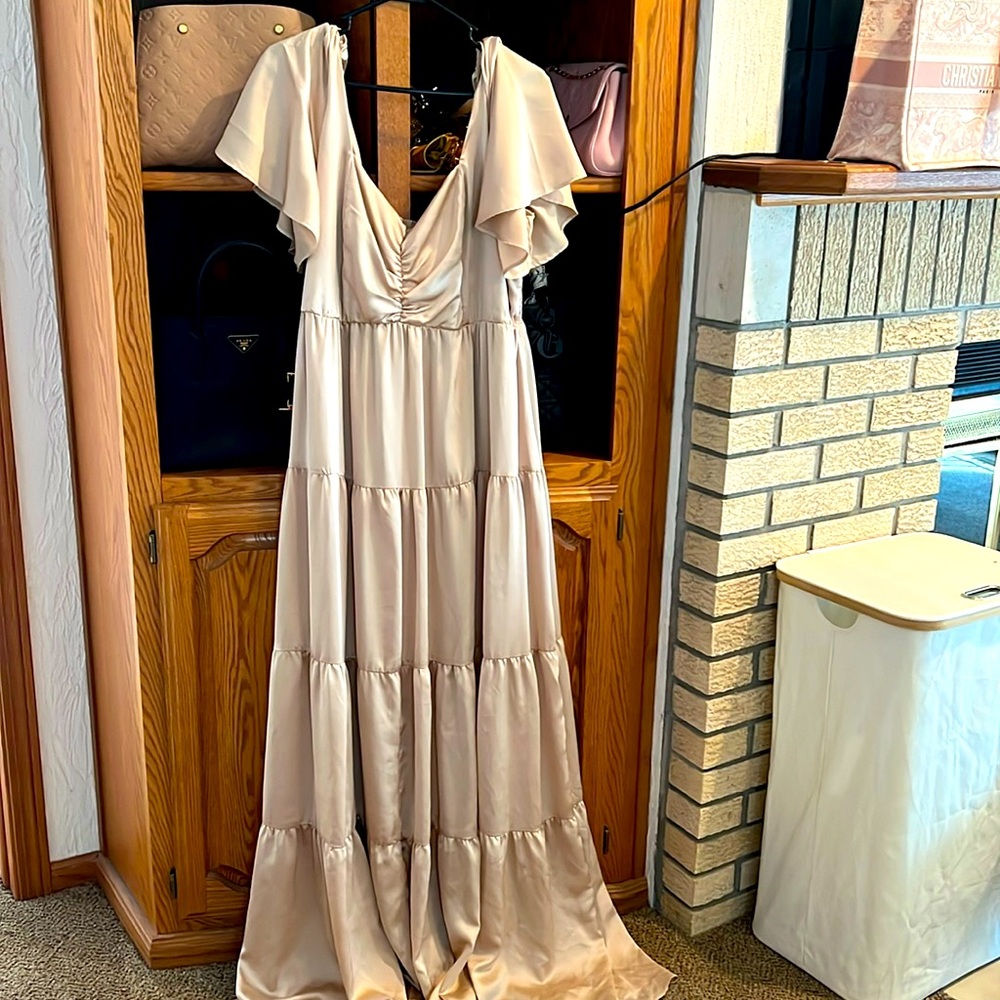 Show Me Your Mumu 3X Nicole Maxi Dress in Champagne Luxe Satin
